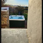 Gem Pounta וילה